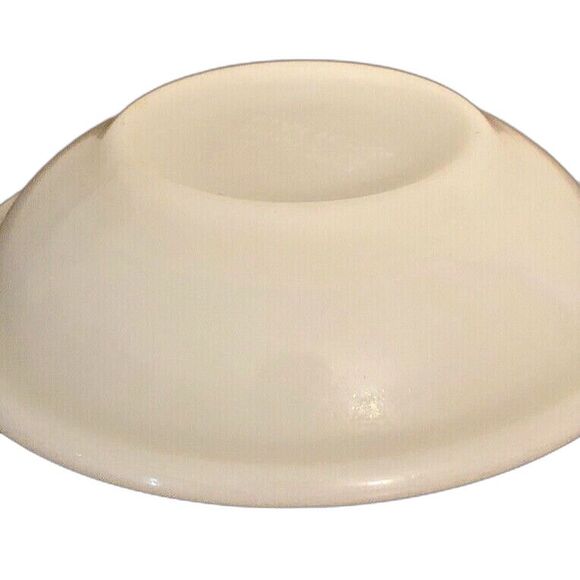 Vintage Pyrex Fleur de Lis Berry Bowl Ebony & Gold Gothic Tableware - Picture 6 of 6